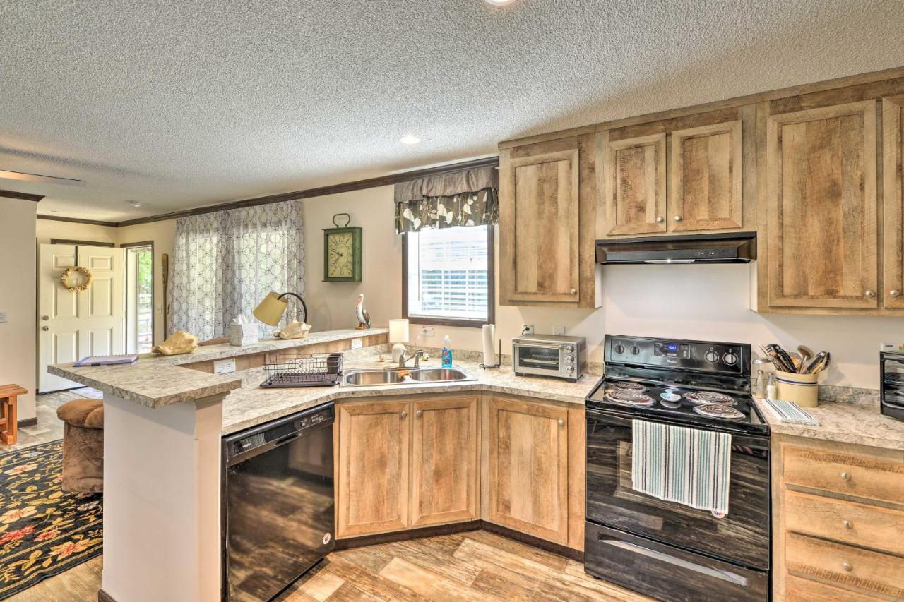 Pelican Place Coastal Cottage Walk To Back Sound Harkers Island 외부 사진